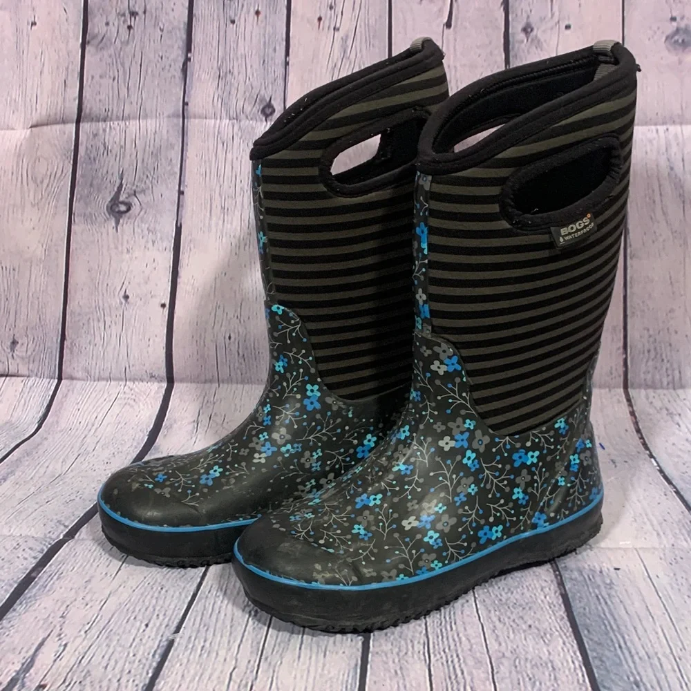 Bogs Youth Waterproof Pull On Boots Floral & Striped Black Blue Size 6 Thermal